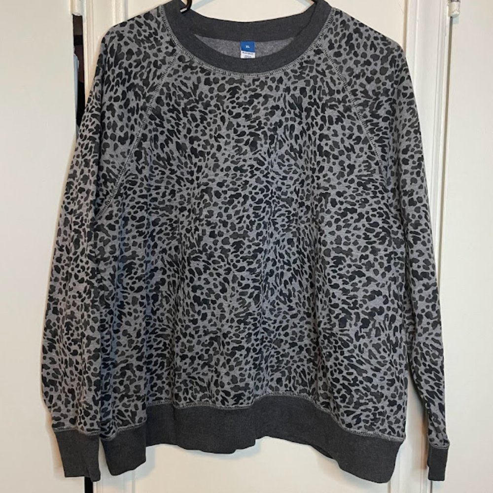 Old Navy Sweatshirt Leopard XL